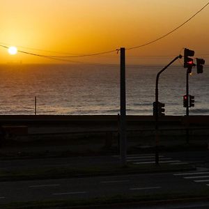 Un Ambiente Frente Al Mar